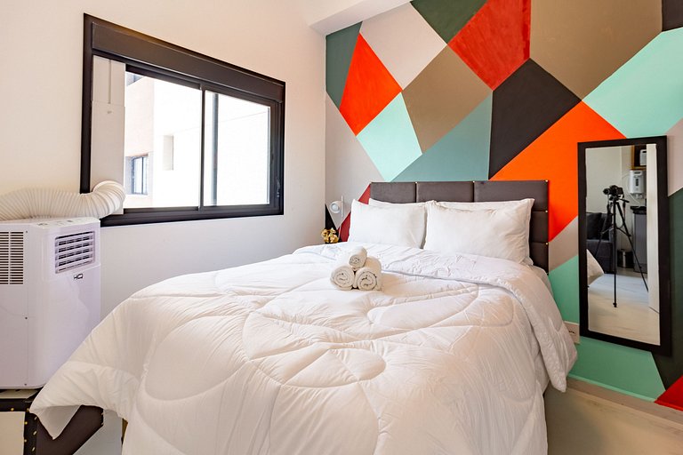 Charme e Conforto em SP: Wi-Fi, AC e Espaço para 4