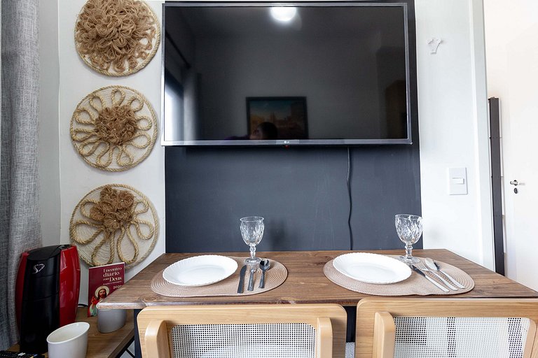 Charme e Conforto em SP: Wi-Fi, AC e Espaço para 4