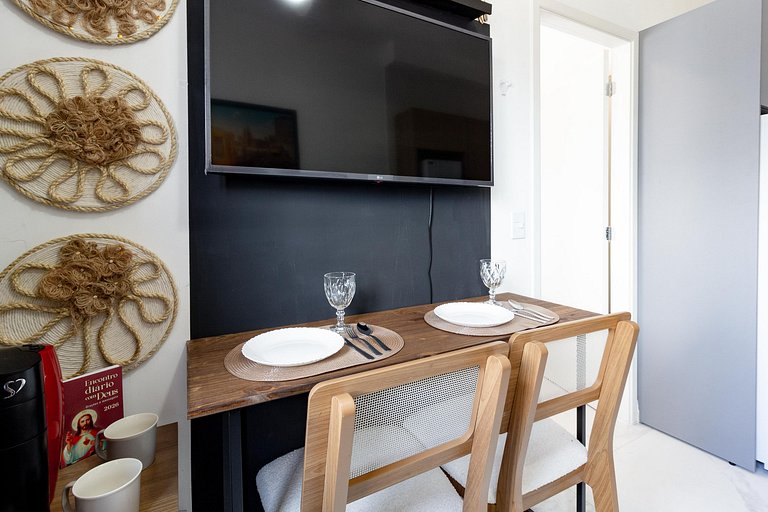 Charme e Conforto em SP: Wi-Fi, AC e Espaço para 4