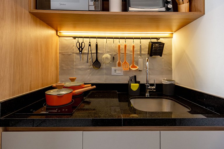 Studio moderno com lazer completo