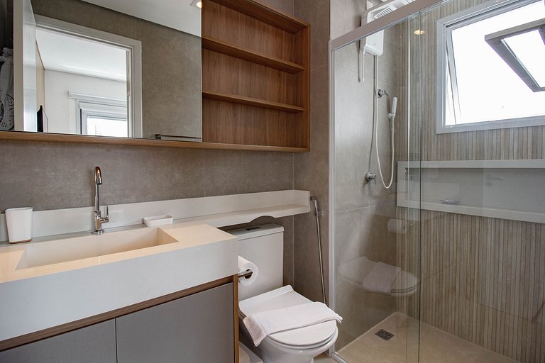 Studio moderno com lazer completo