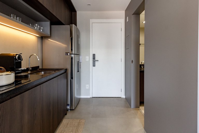 Apto completo com vista incrível próximo ao metrô