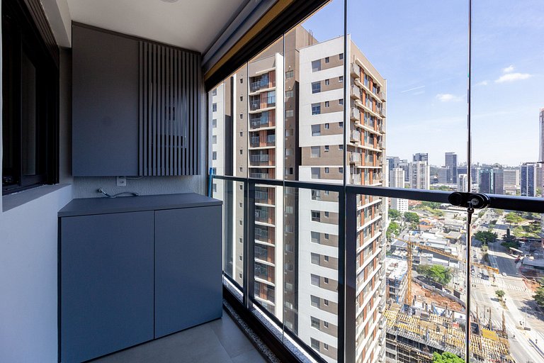 Apto completo com vista incrível próximo ao metrô