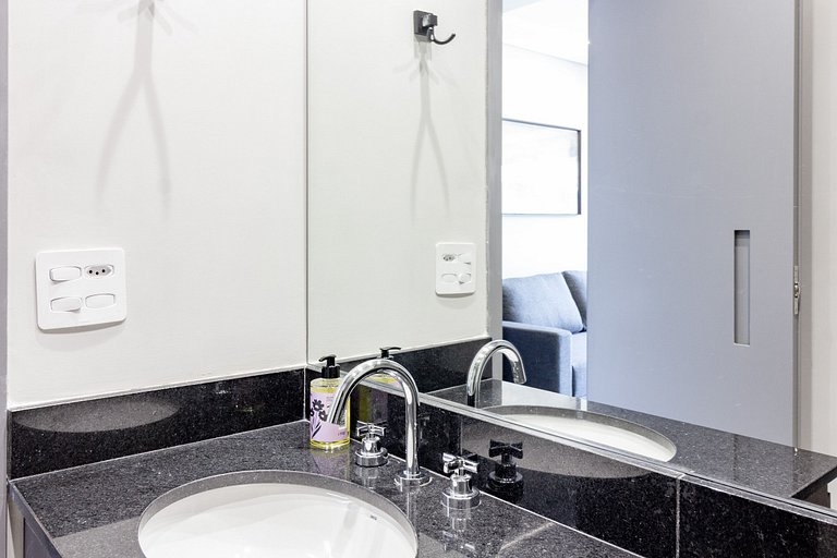 Apto completo com vista incrível próximo ao metrô