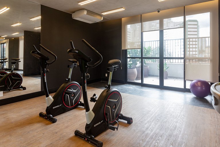 Charme e Conforto em SP: Wi-Fi, AC e Espaço para 4