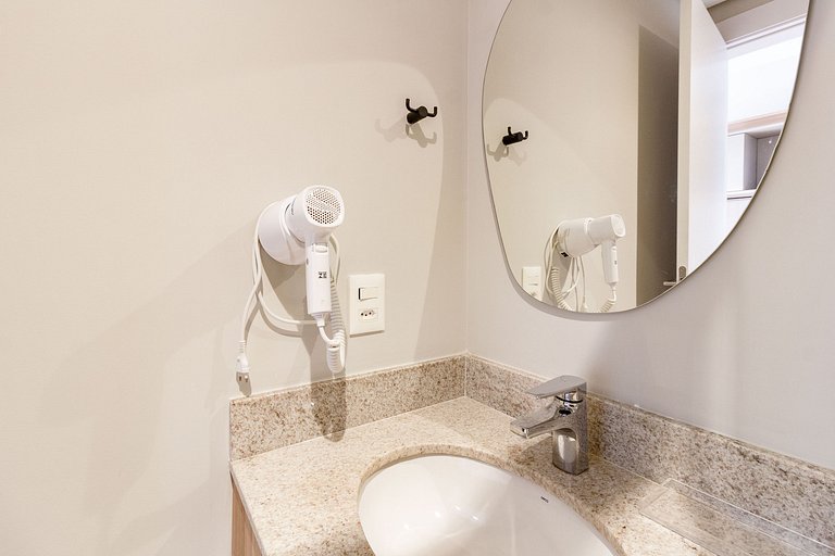 Luxo e conforto apto completo com cama queen size