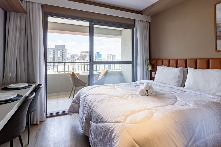 Luxo e conforto apto completo com cama queen size