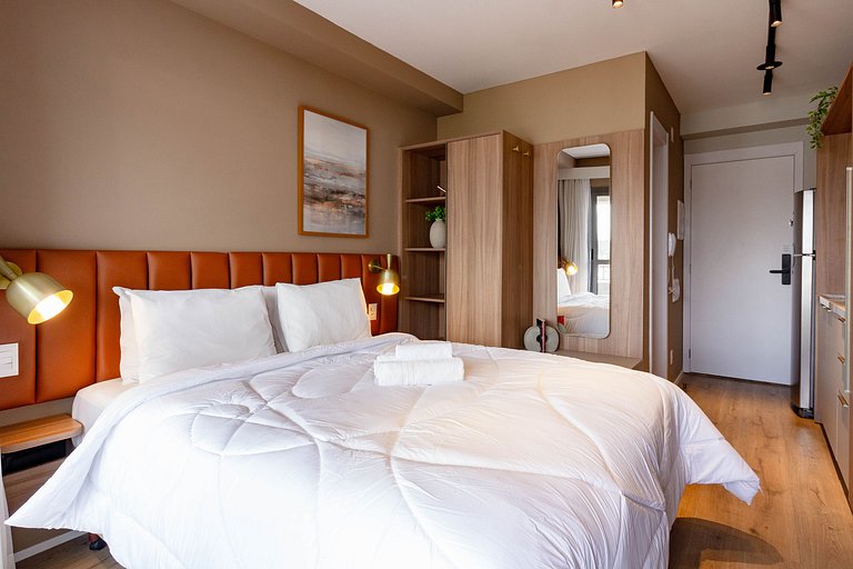 Luxo e conforto apto completo com cama queen size