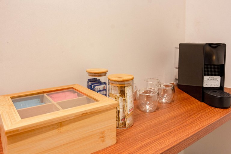 Apto completo com cama queen-size