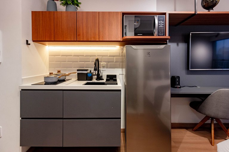 Apto completo com cama queen-size