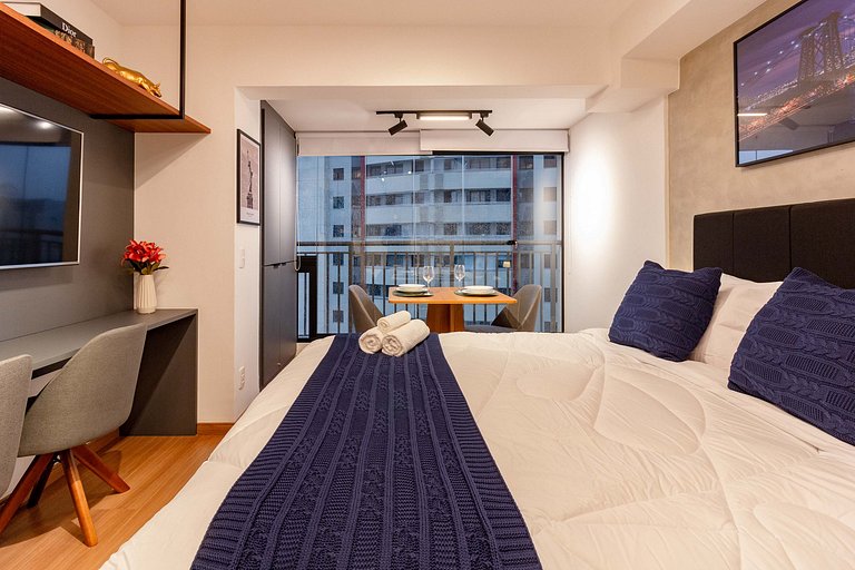 Apto completo com cama queen-size