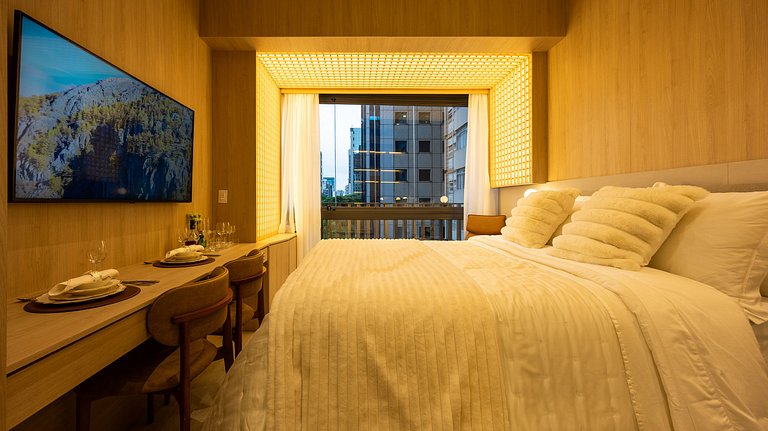 Espaço Luxo | Emiliano | 5 estrelas | Cama Queen