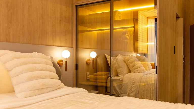 Espaço Luxo | Emiliano | 5 estrelas | Cama Queen