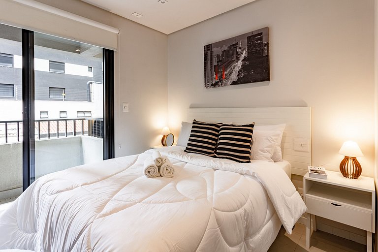 Studio moderno no Limited Pinheiros