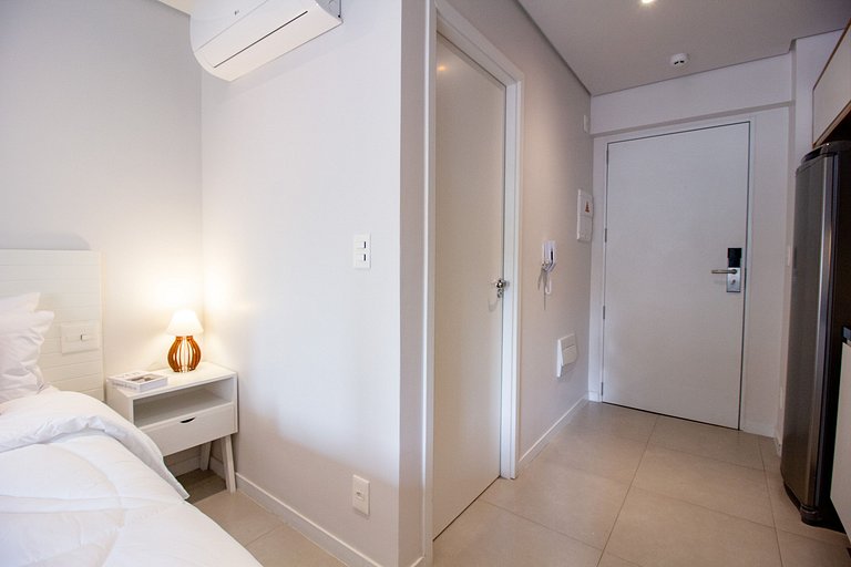 Studio moderno no Limited Pinheiros
