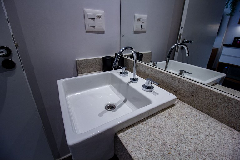 Studio moderno no Limited Pinheiros