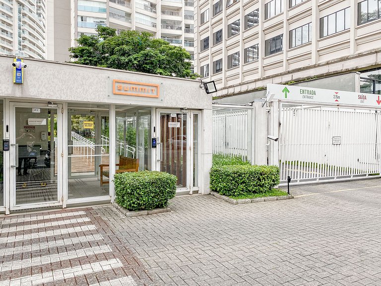 Apto Summit Pinheiros | Ótima Localização