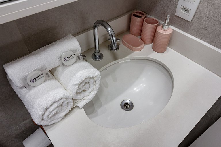 Apto Summit Pinheiros | Ótima Localização