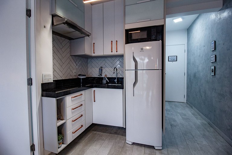 Apto Summit Pinheiros | Ótima Localização