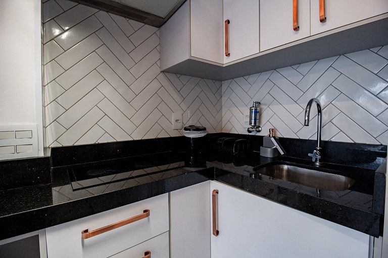 Apto Summit Pinheiros | Ótima Localização