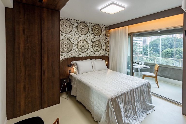 Apto sofisticado em Moema com ótima localização