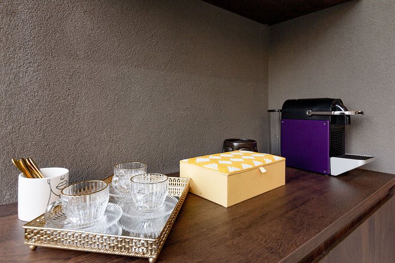 Apto sofisticado em Moema com ótima localização