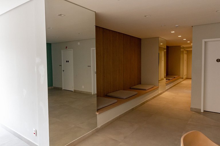 Conforto e elegância: Apto completo c/ varanda