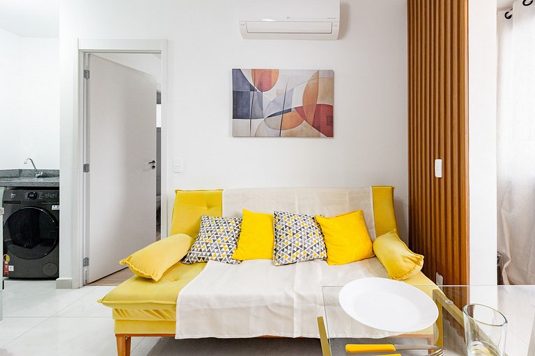 Apto completo com Sacada e Vista Livre do Quarto