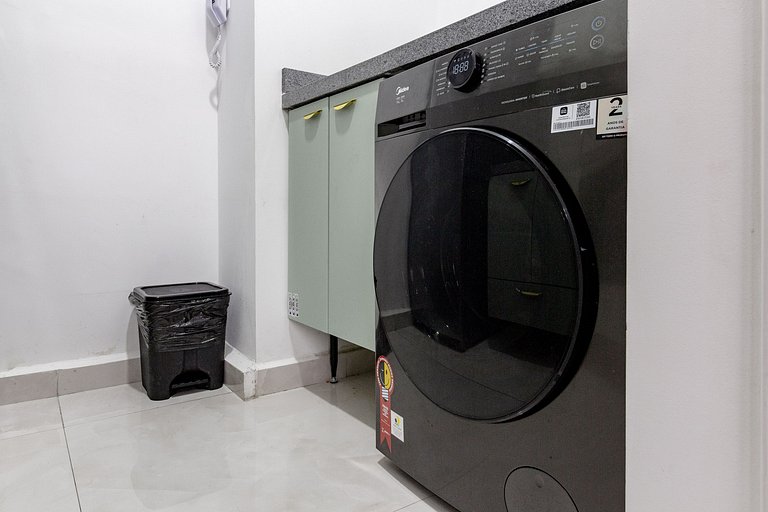 Apto completo com Sacada e Vista Livre do Quarto