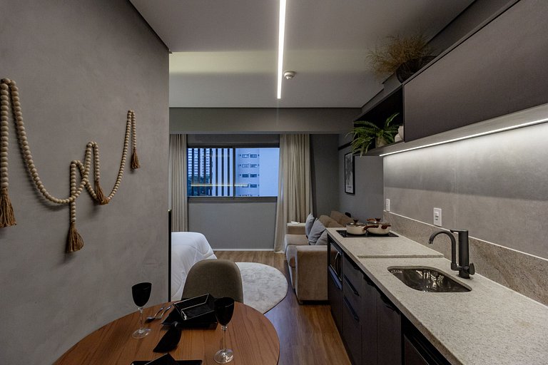 Studio Brooklin c/ Varanda, Academia e Market 24h