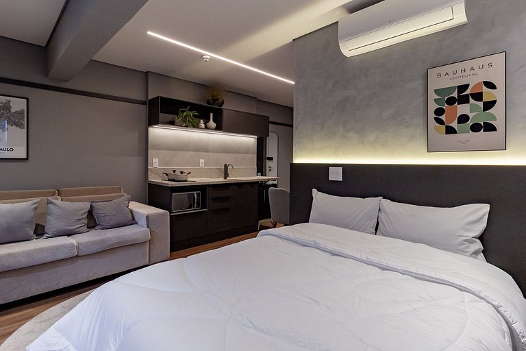 Studio Brooklin c/ Varanda, Academia e Market 24h