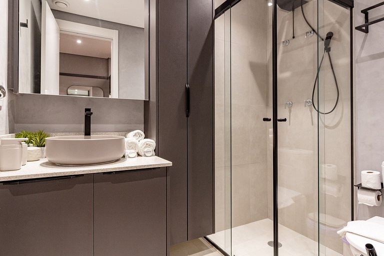 Studio Brooklin c/ Varanda, Academia e Market 24h