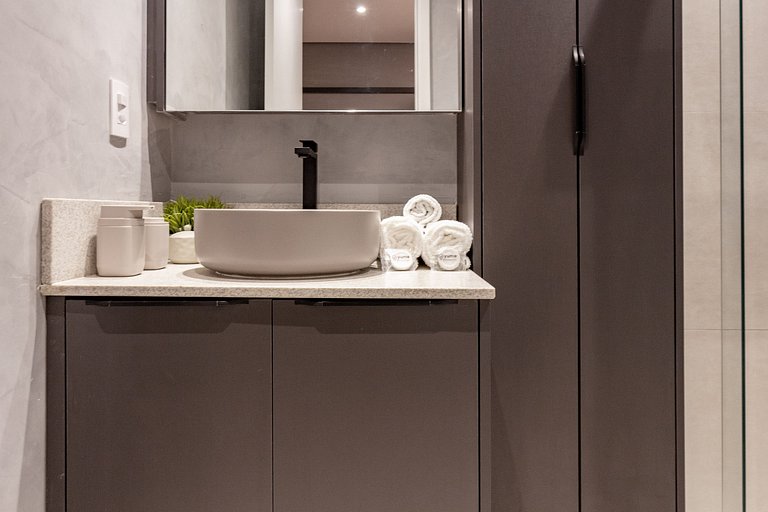 Studio Brooklin c/ Varanda, Academia e Market 24h