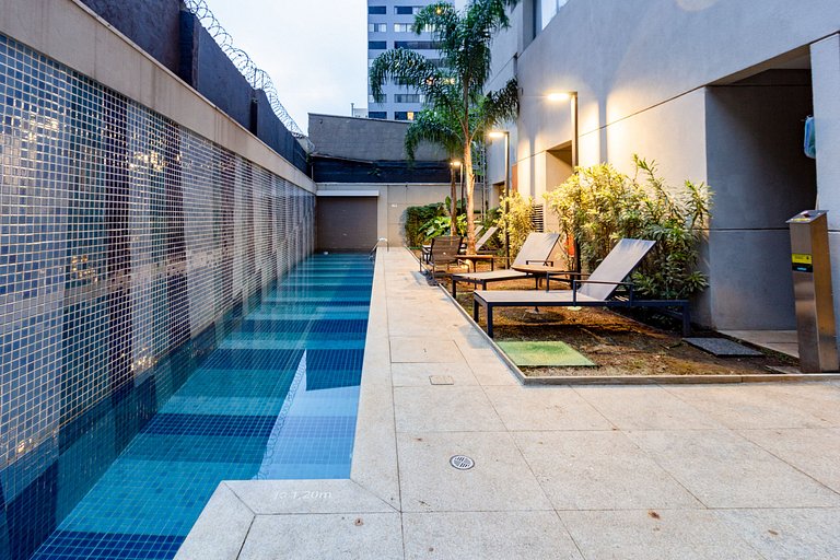 Studio Moderno no Paraiso com Varanda