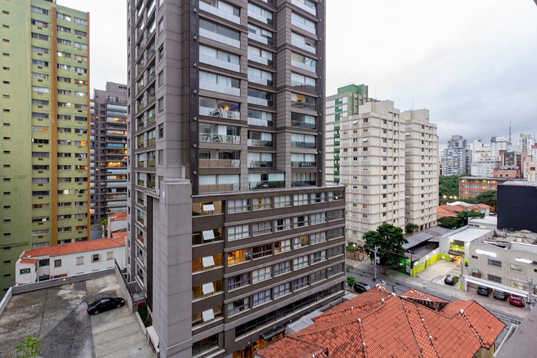 Studio Moderno no Paraiso com Varanda