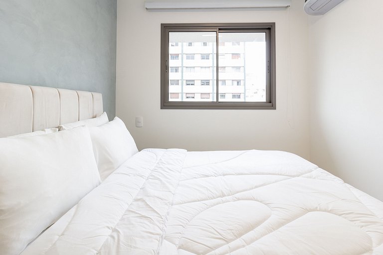 Apto Moderno com Varanda e Conforto