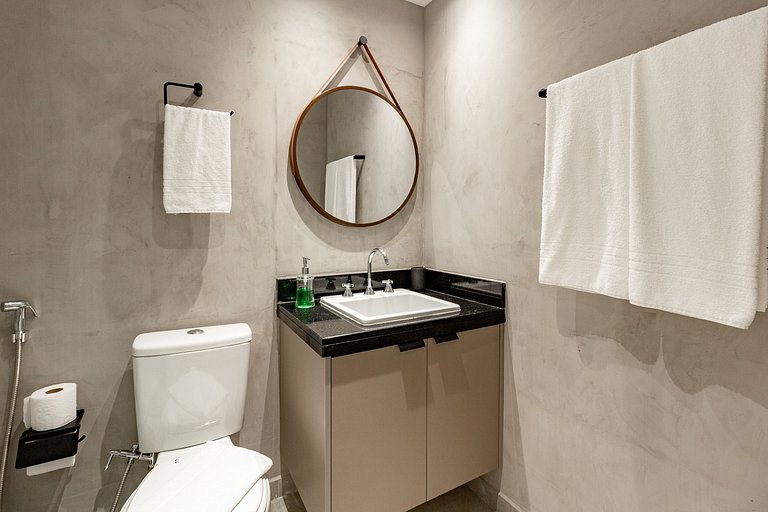Apto elegante com Sacada e Estrutura Completa