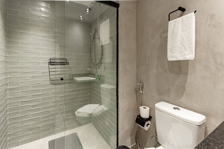 Apto elegante com Sacada e Estrutura Completa