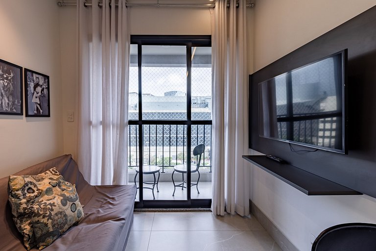 Apto em Pinheiros c/ Piscina Rooftop e Coworking