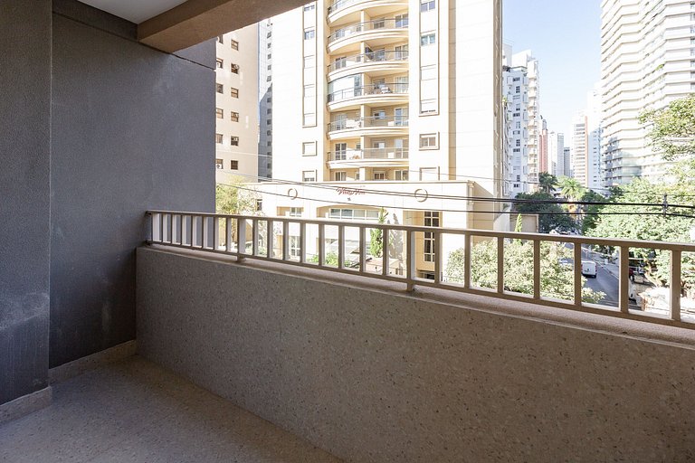 Alto padrão c/ cama queen na Vila Nova Conceição