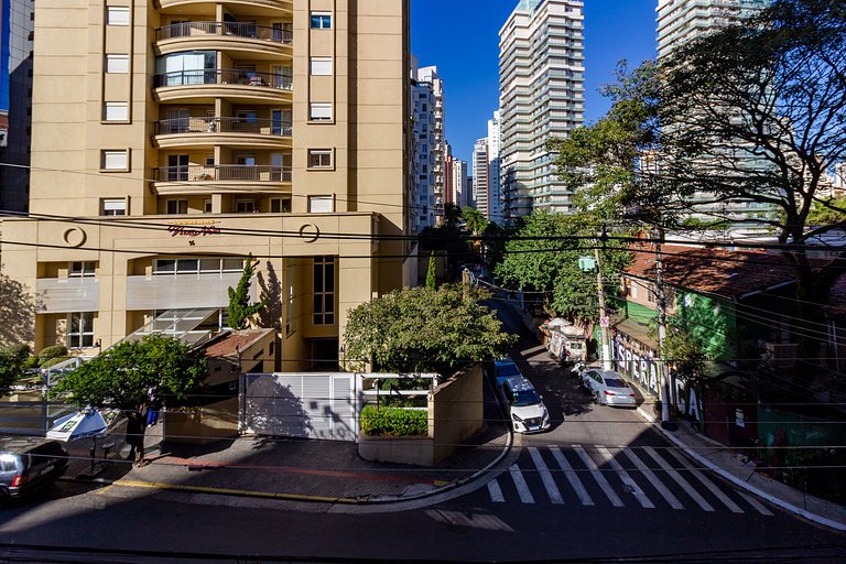Alto padrão c/ cama queen na Vila Nova Conceição