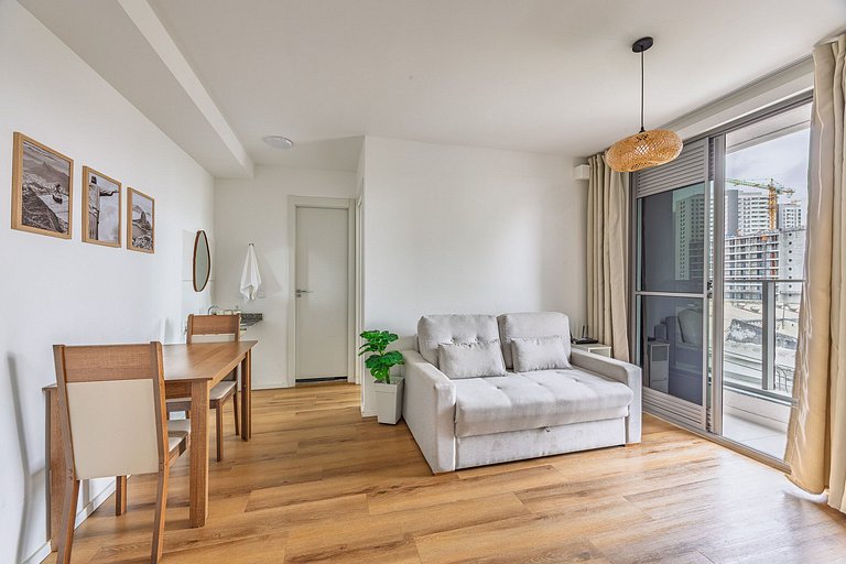 Apartamento com Varanda e Conforto no Rio Energy