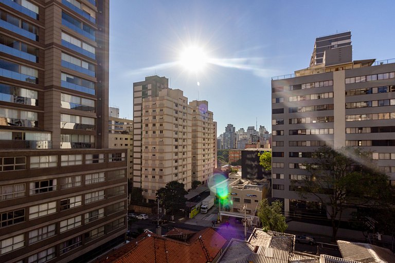 Studio Moderno no Paraiso com Varanda