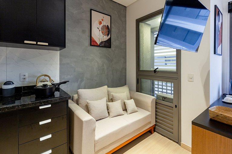 Conforto: Apto completo  e bem localizado