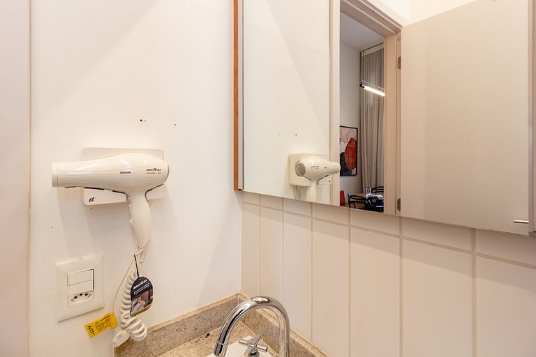 Moema: Apto completo com Vaga de Garagem