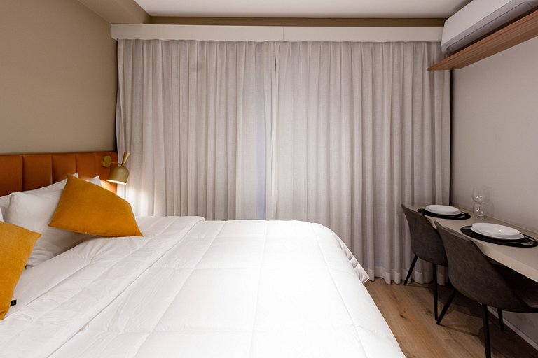 Apartamento com varanda e vista para São Paulo