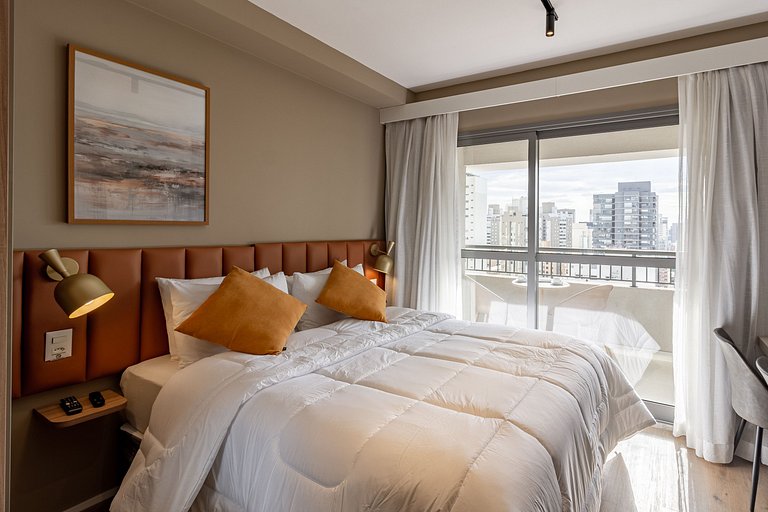 Apartamento com varanda e vista para São Paulo