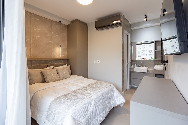 Apto moderno com garagem e sofá-cama