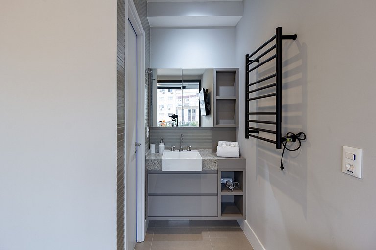 Apto moderno com garagem e sofá-cama