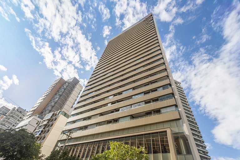 Apto sofisticado em Moema com ótima localização